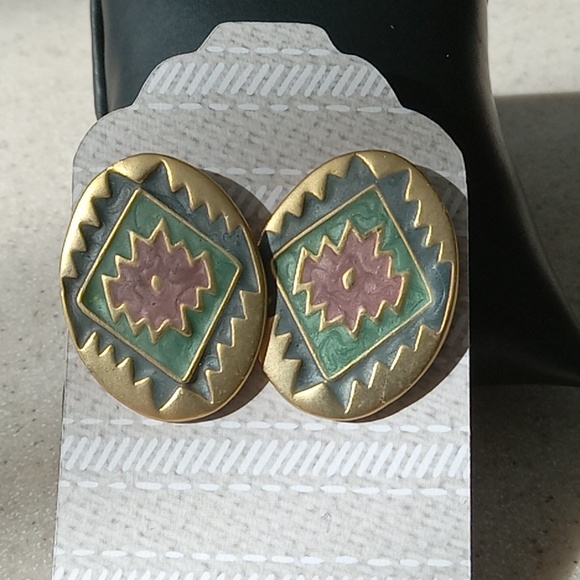 Navaho Design Post Gold Earrings - Picture 2 of 4